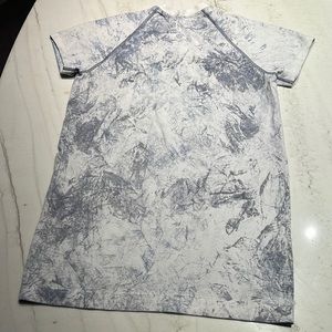 Lululemon short-sleeves shirt, size 6